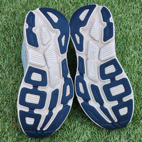 HOKA BONDI 7 - Womens Athletic Shoes - SIZE 9 - Picture 8 of 9